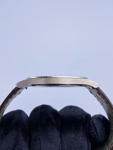 Patek Philippe Calatrava 5196G-001 Image 4